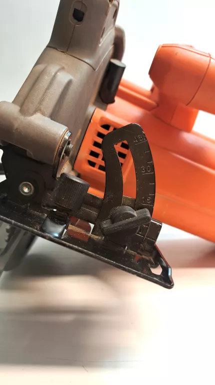 PIŁA TARCZOWA BLACK&DECKER 1250 W 16 MM