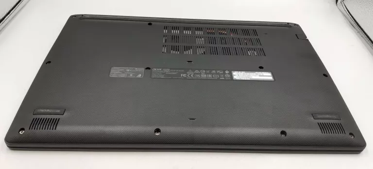 ACER ASPIRE 3 A315-23 N18Q13 RYZEN5/8GB/512SSD KOMPLET