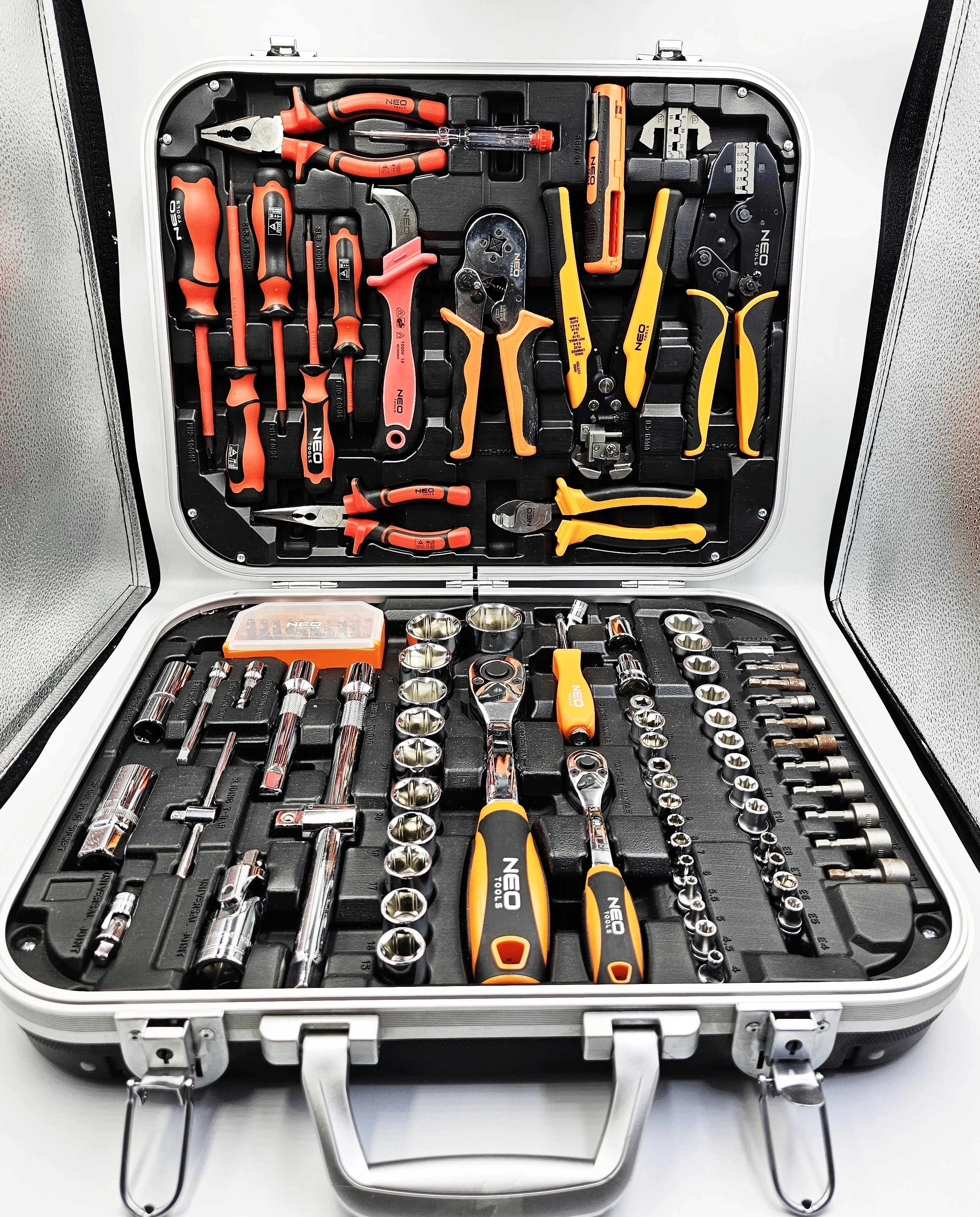 zestaw-narzedzi-dla-elektryka-w-walizce-neo-tools-01-310-108-sztuk-radosna-38-wroclaw