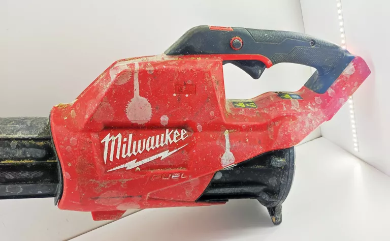 MILWAUKEE DMUCHAWA AKUMULATOROWA M18 FBL