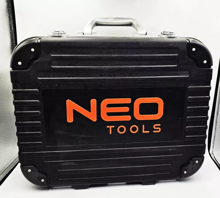 ZESTAW NARZĘDZI DLA ELEKTRYKA W WALIZCE NEO TOOLS 01-310 / 108 SZTUK