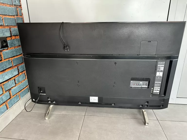 tv-sony-55xf8596-tylko-odbior-osobisty-rysy-marka-sony