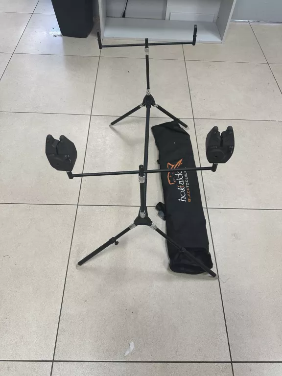 TRIPOD STATYW NA WĘDKI HOKKAIDO Z SYGNALIZATORAMI BRAŃ