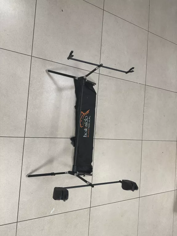 TRIPOD STATYW NA WĘDKI HOKKAIDO Z SYGNALIZATORAMI BRAŃ