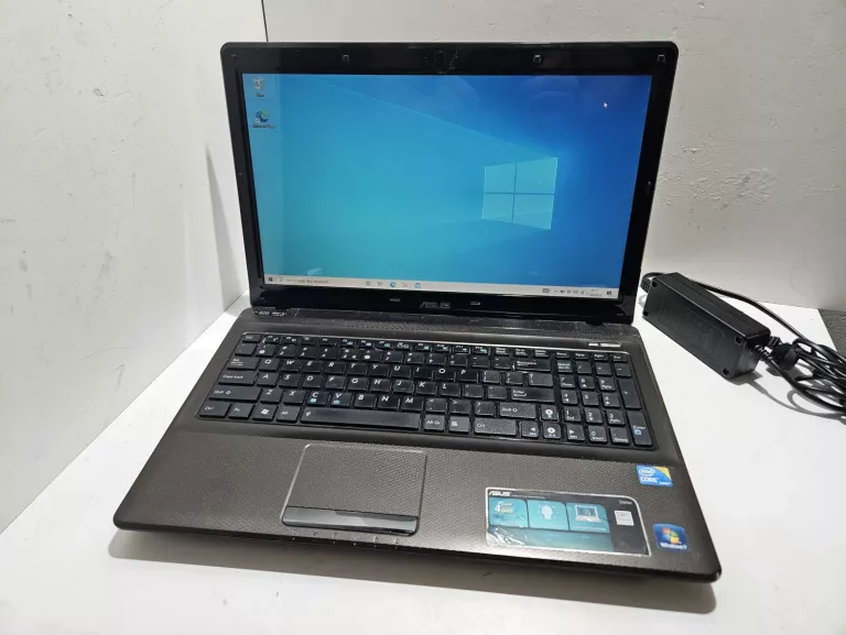 LAPTOP ASUS K52F 15,6 " INTEL CORE I3 3 GB / 250 GB