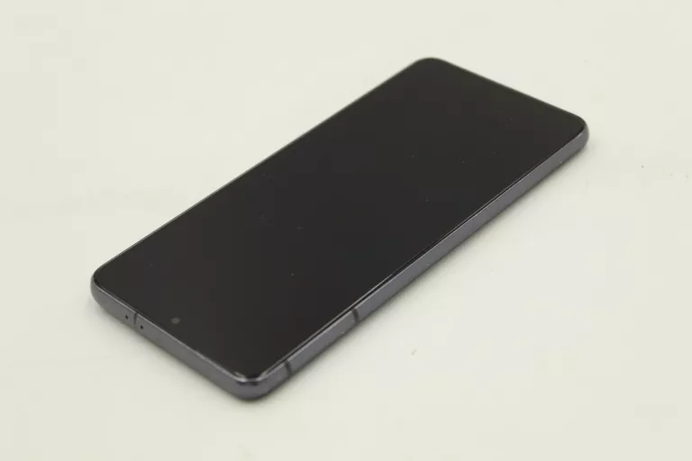 telefon-samsung-galaxy-s21-5g-typ-smartfon