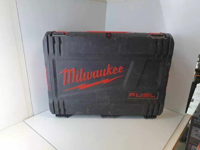 MILWAUKEE NOŻYCE DO BLACHY SKOKOWE M12 FNB16 + AKU BATERIA 6AH