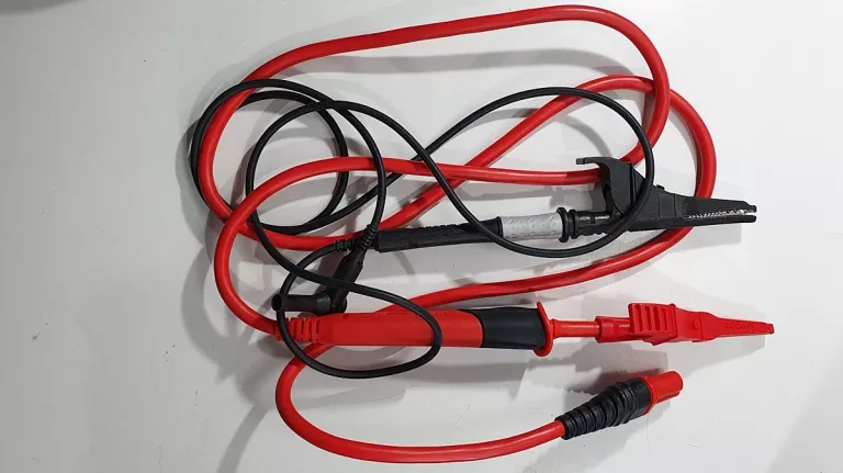 MIT430/2 MIERNIK REZYSTANCJI IZOLACJI MEGGER DO 2,5 KV/KABLE/WALIZKA