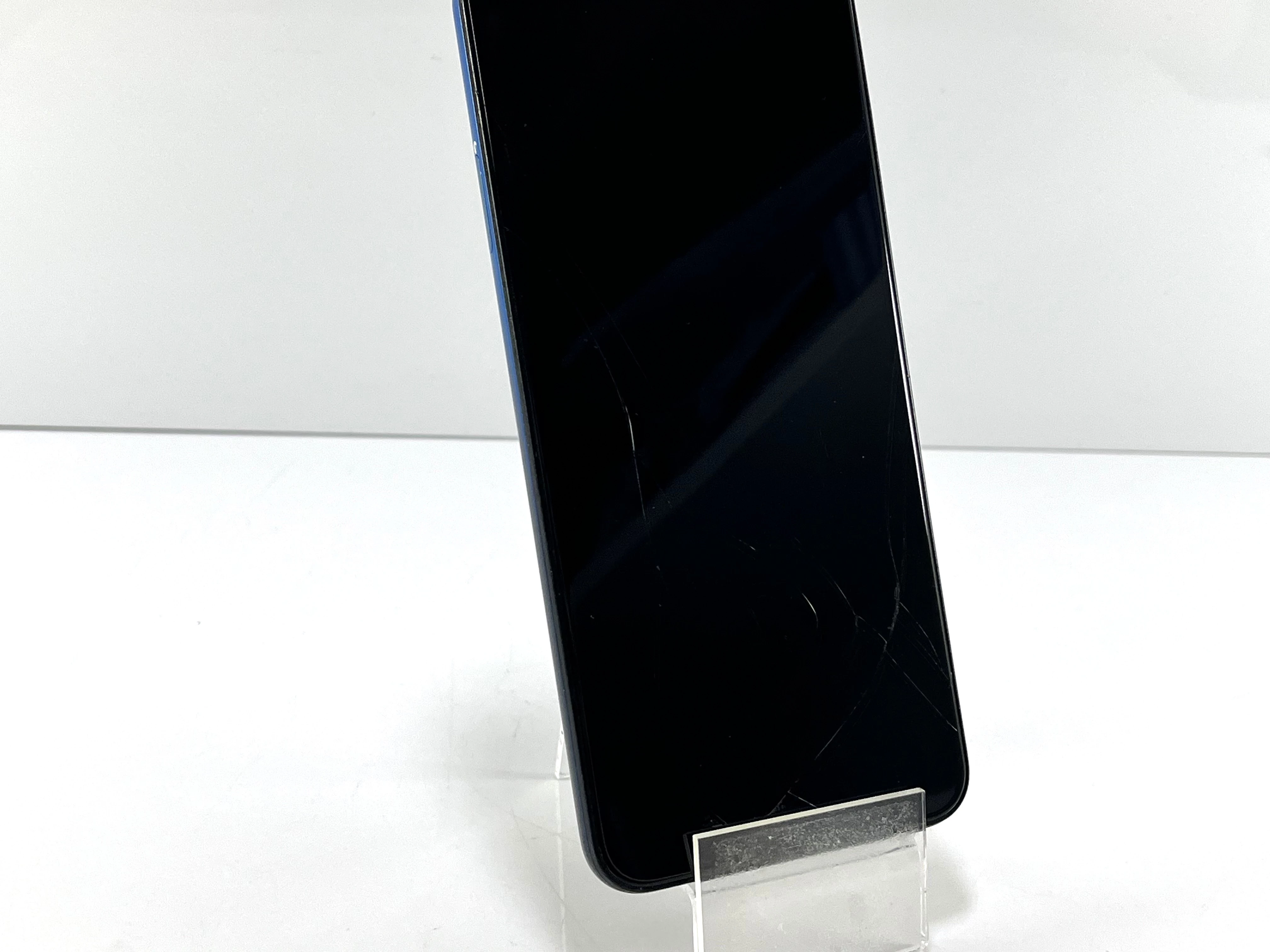 motorola-moto-e7-plus-464gb-xt2081-2-misty-blue-przekatna-ekranu-650