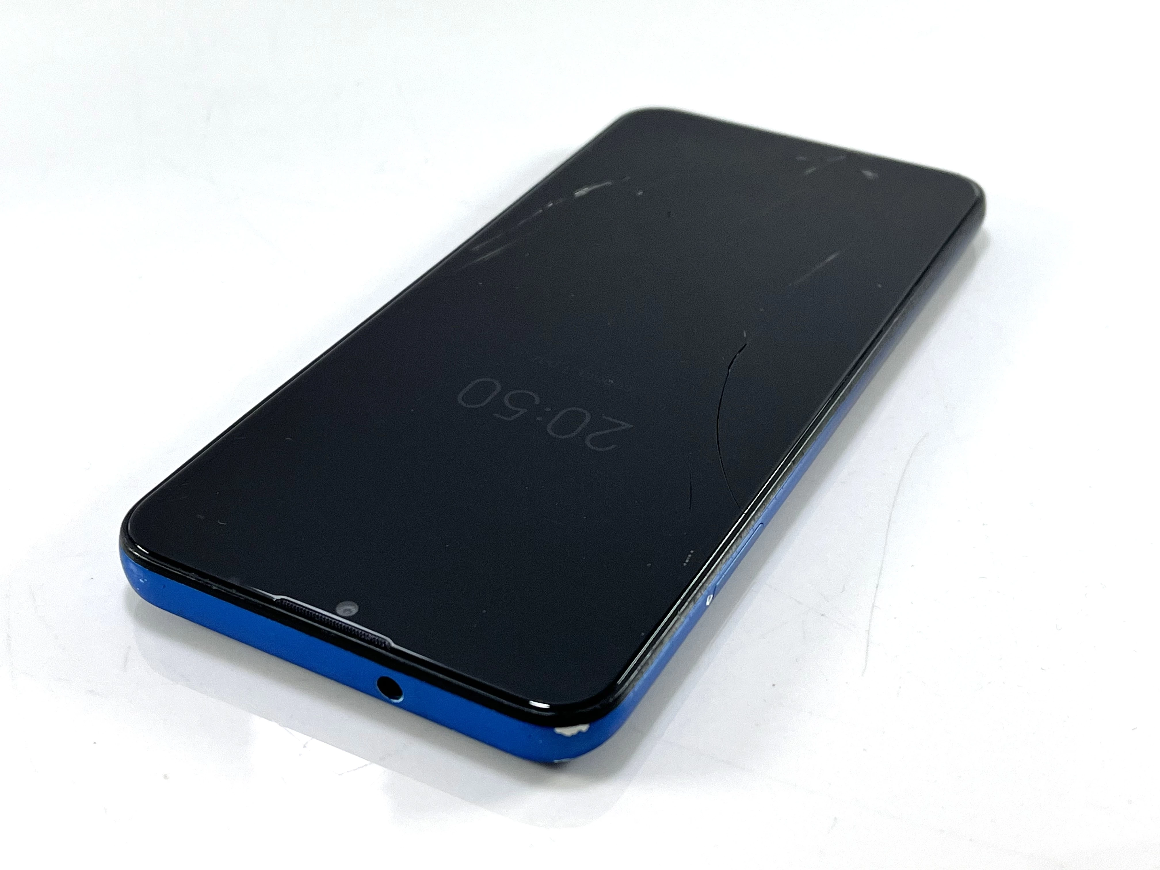 motorola-moto-e7-plus-464gb-xt2081-2-misty-blue-pojemnosc-akumulatora-5000