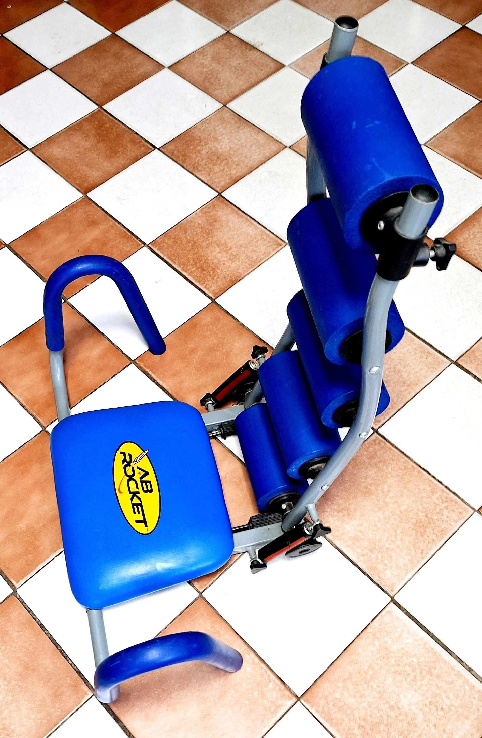 przyrzad-do-brzuszkow-ab-rocket-stan-uzywany