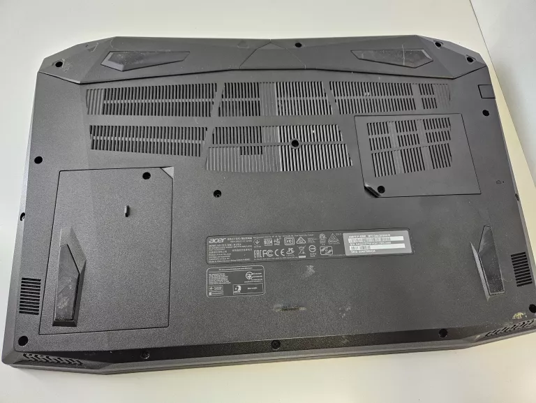 laptop-acer-nitro-an515-31-52mr-8gb1000gb-i5-8gen-geforce-mx150-stan-uzywany