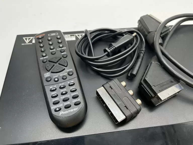 DVD PIONEER 3010V + PILOT