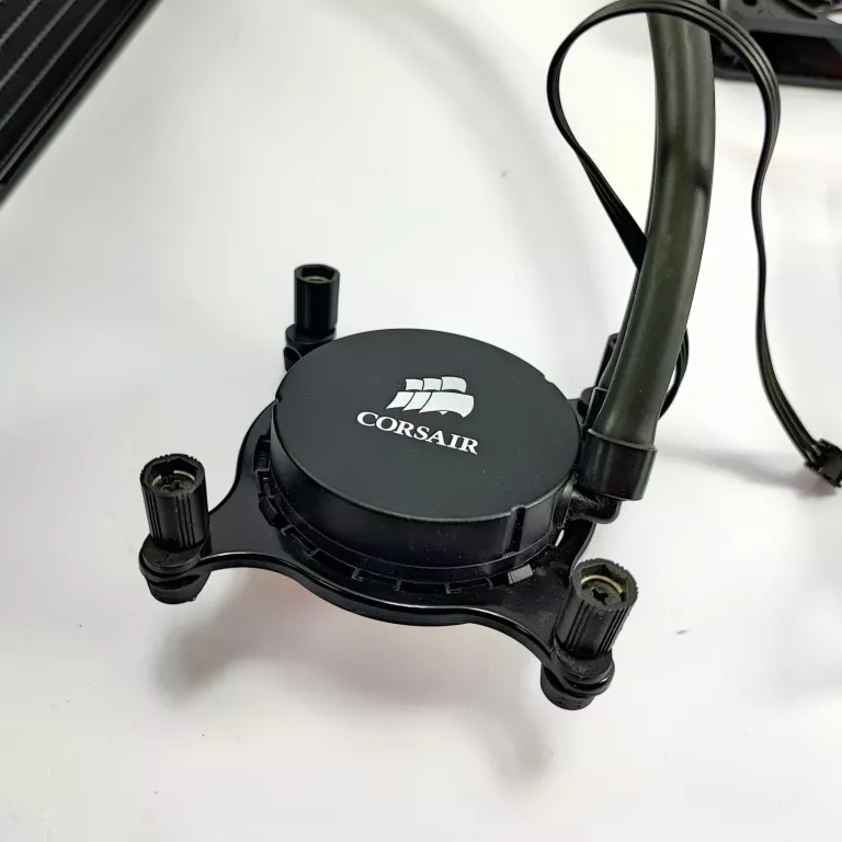 CHŁODZENIE PROCESORA CORSAIR HYDRO SERIES H110
