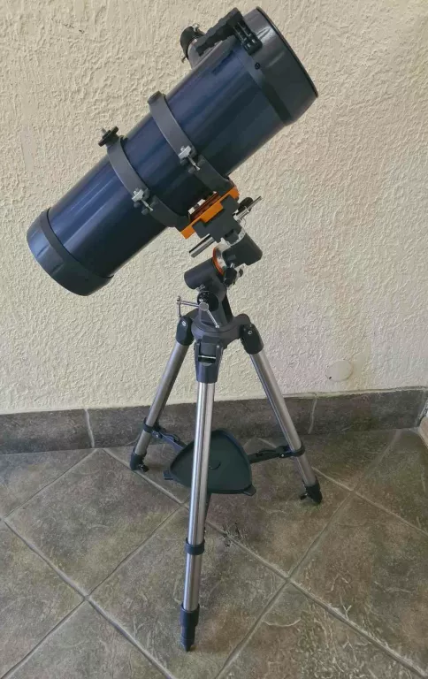 TELESKOP CELESTRON ASTROMASTER 114EQ 1000 MM