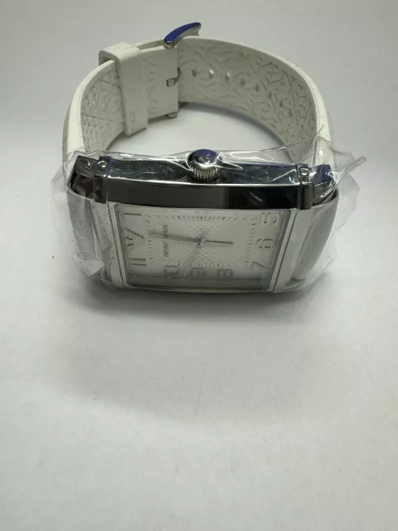 zegarek-emporio-armani-ar-0498-funkcje-wodoszczelny