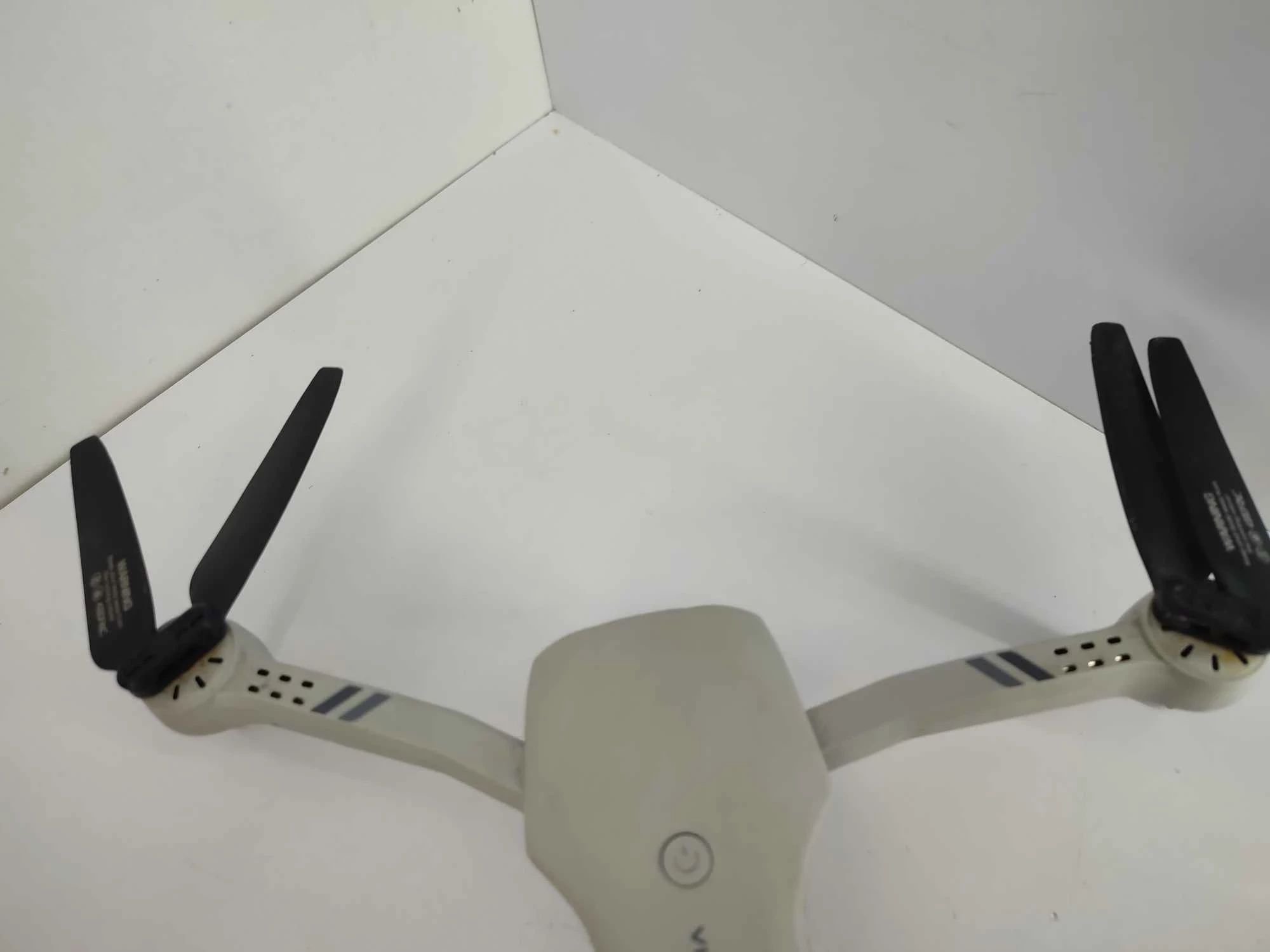 dron-4drc-f10-z-kamera-4k-pelen-zestaw-stan-11323-2