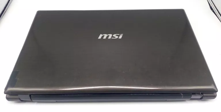 LAPTOP MSI CX61 512 GB/8 RAM I3 WIN 7