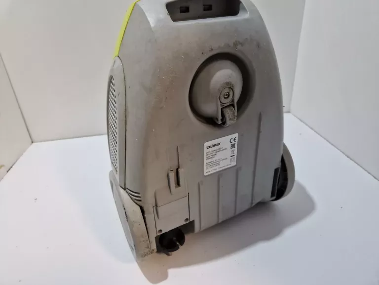 odkurzacz-zelmer-jozek-zielony-akcesoria-rodzaj-odkurzacza-workowy