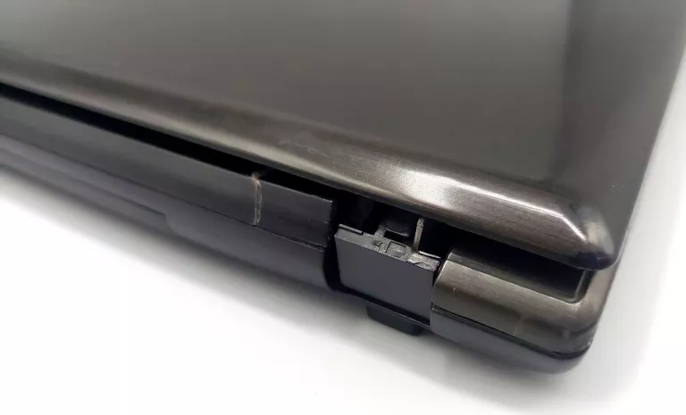 LAPTOP MSI CX61 512 GB/8 RAM I3 WIN 7