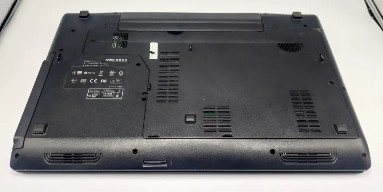 LAPTOP MSI CX61 512 GB/8 RAM I3 WIN 7