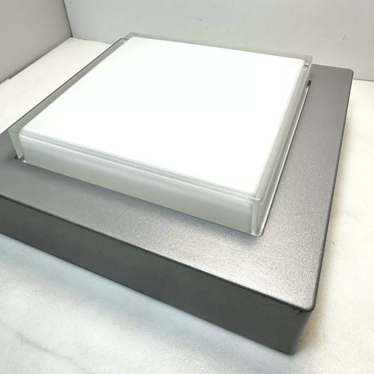 LAMPA SUFITOWA RŻB