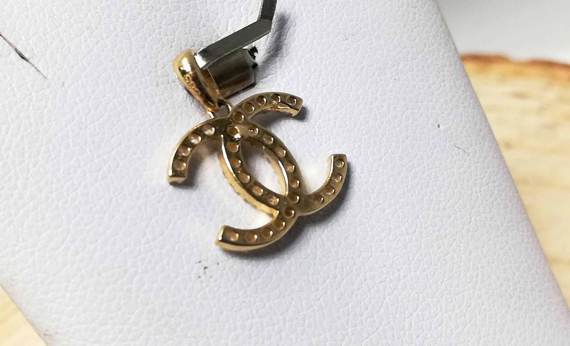 zlota-zawieszka-cc-z-cyrkoniami-104-585-material-15835-2