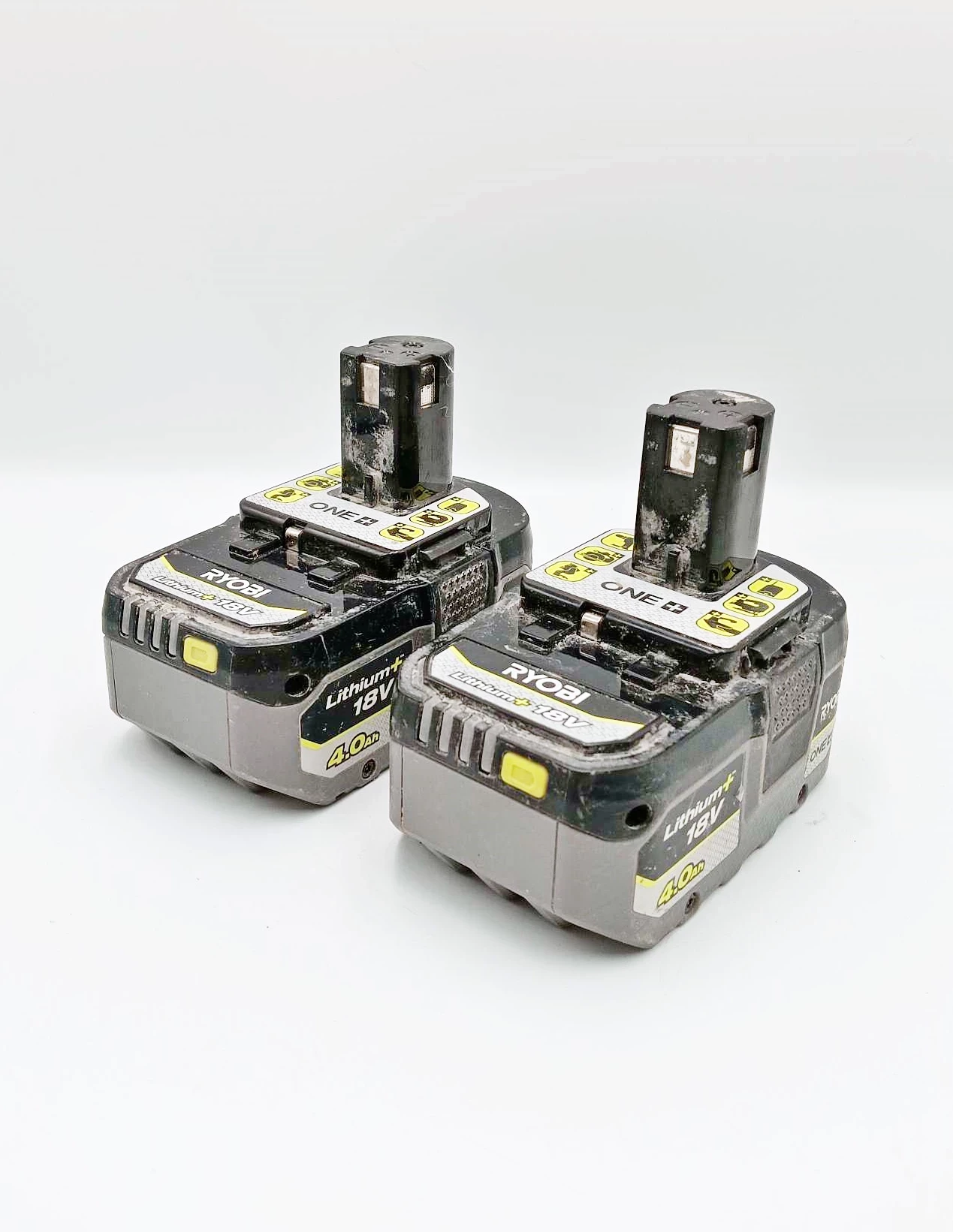 bezszczotkowy-klucz-udarowy-ryobi-riw18x-18v-one-900nm-zasilanie-akumulatorowe