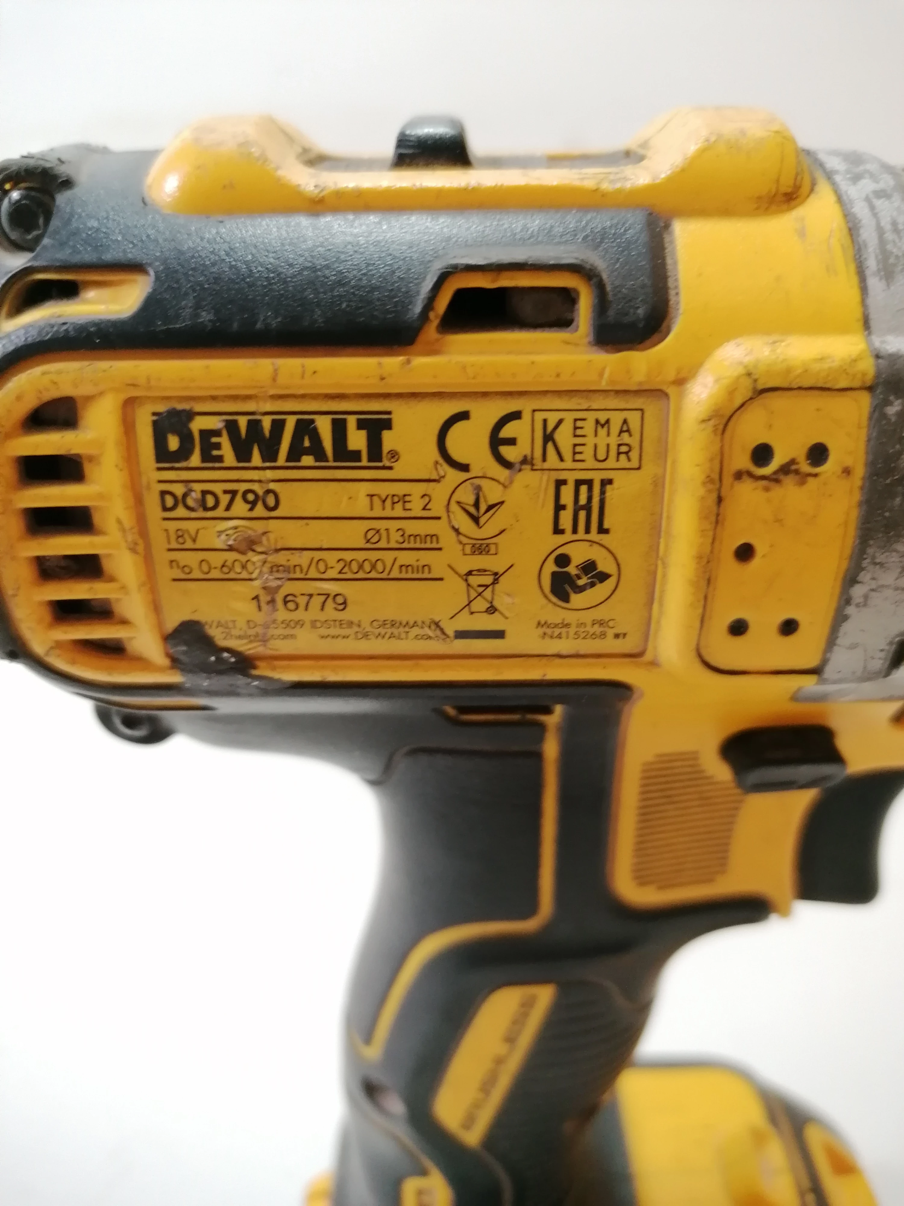 wkretarka-dewalt-dcd-790-akumulator-40ah-kod-producenta-dcd790d2