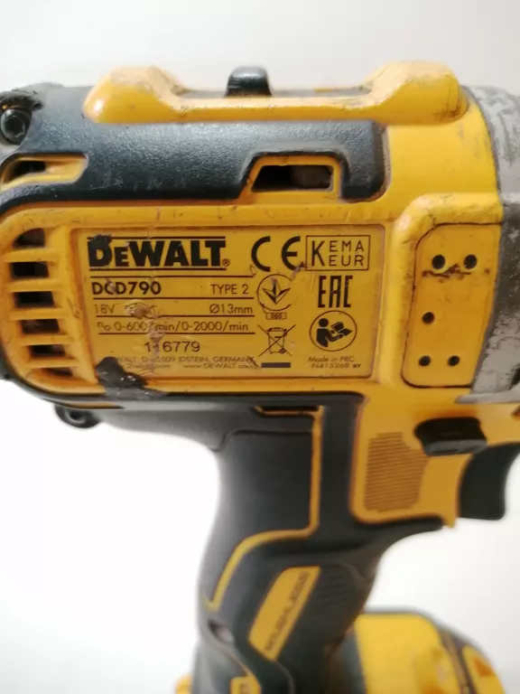 wkretarka-dewalt-dcd-790-akumulator-40ah-kod-producenta-dcd790d2