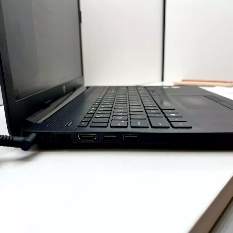 LAPTOP HP 15,6" AMD RYZEN 7 16 GB/ 1TB / KARTON