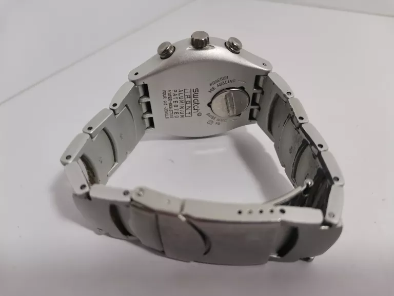 zegarek-swatch-irony-v8-typ-nareczny