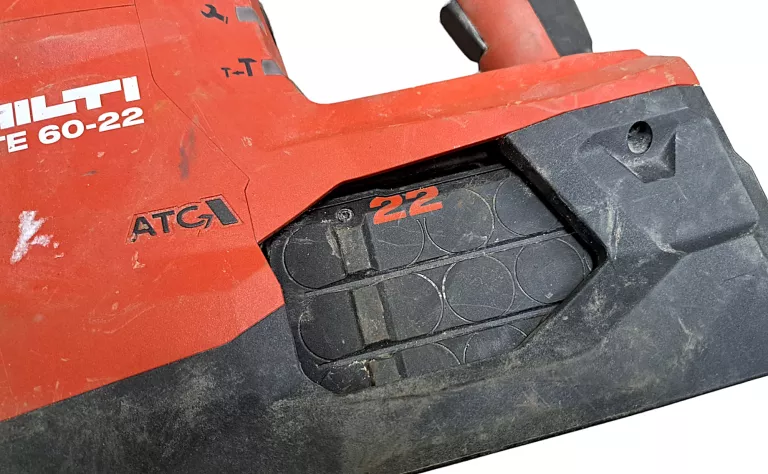 MŁOTOWIERTARKA HILTI TE 60-22 + 1 AKU + ŁADOWARKA