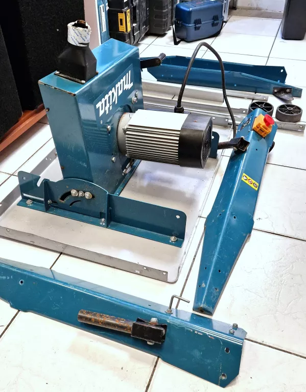 PIŁA STOŁOWA MAKITA 2712 2000W