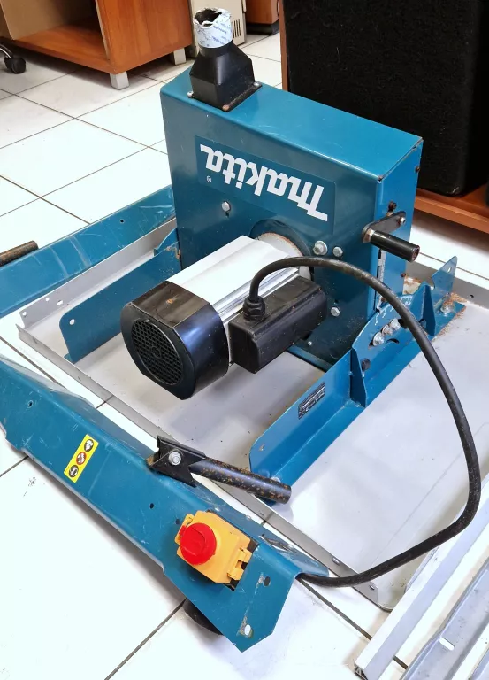 PIŁA STOŁOWA MAKITA 2712 2000W