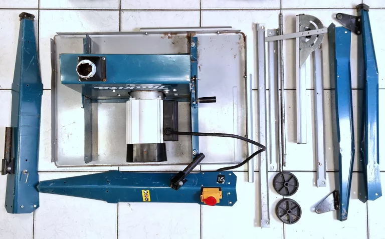PIŁA STOŁOWA MAKITA 2712 2000W