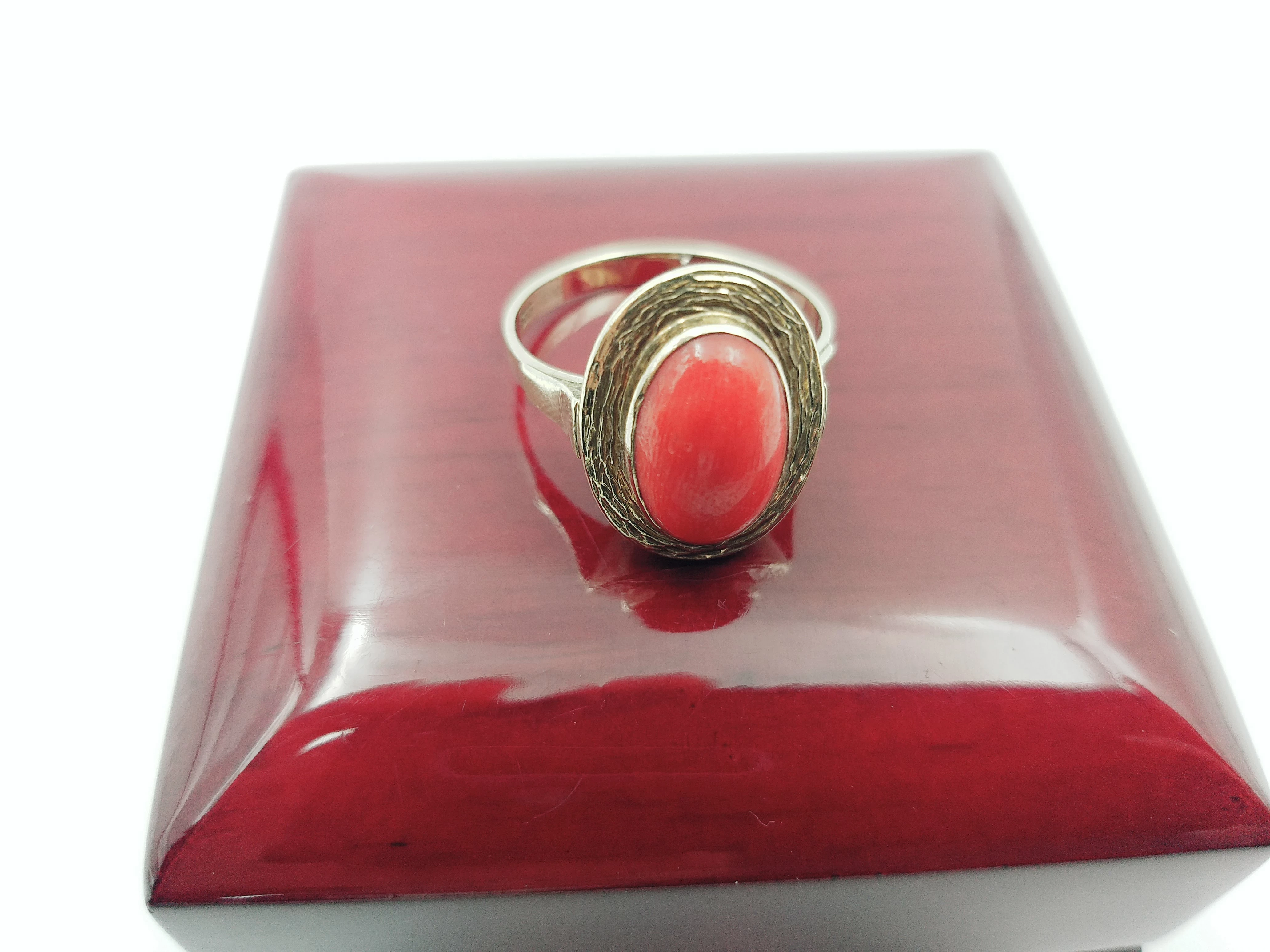 zloty-pierscionek-z-koralem-333-r16-254g-ean-gtin-5900025319116