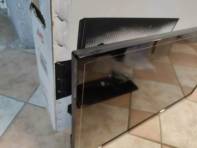 telewizor-32-jvc-lt-32vf52m-smart-tv-full-hd-dvb-t2-zestaw-kod-producenta-lt-32vh4300