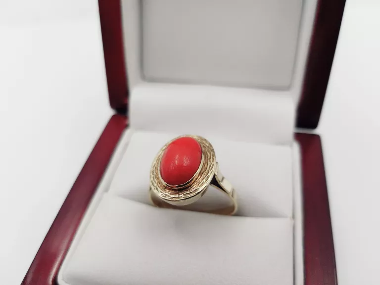 zloty-pierscionek-z-koralem-333-r16-254g-cechy-brak