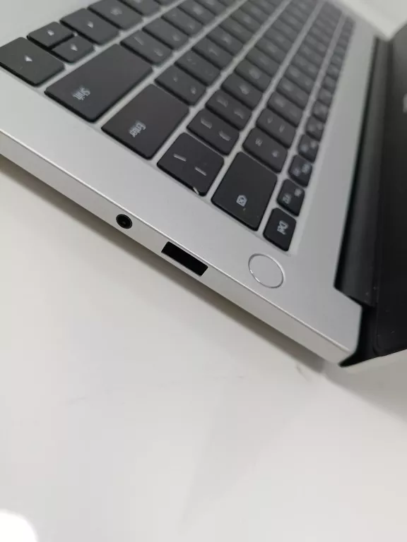 laptop-huawei-matebook-d14-14-amd-ryzen-5-8-512-gb-w10-stan-uzywany