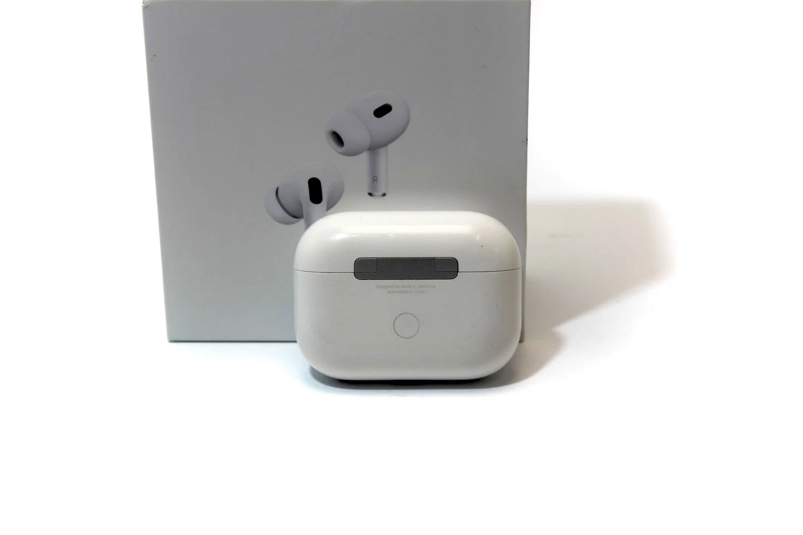 sluchawki-apple-airpods-2-pro-kolor-dominujacy-bialy