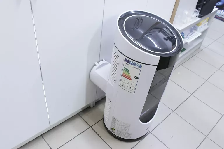 przenosna-klimatyzacja-eberg-mezo-m26-hd-stan-11323-2