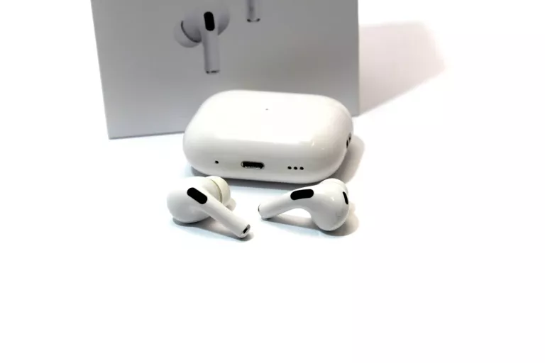 sluchawki-apple-airpods-2-pro-transmisja-sygnalu-bluetooth