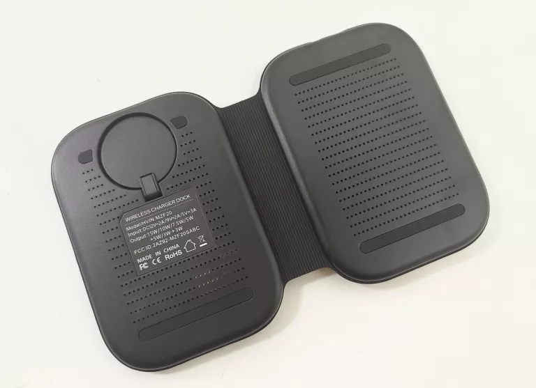 magnetyczna-skladana-ladowarka-bezprzewodowa-3w1-apple-iphone-watch-airpod-marka-248135-859076