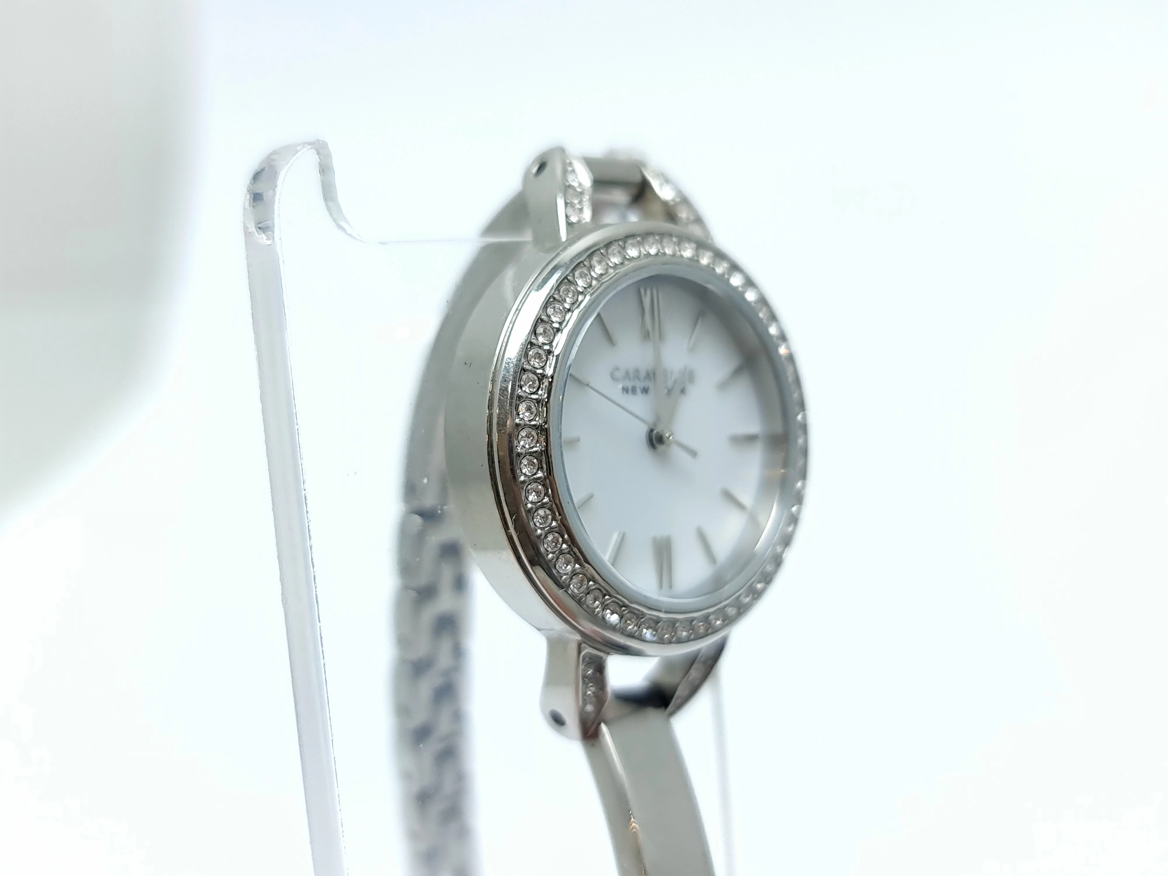 zegarek-damski-caravelle-new-york-43l166-typ-nareczny