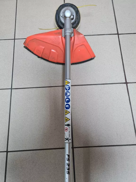 KOSA SPALINOWA STIHL FS 235