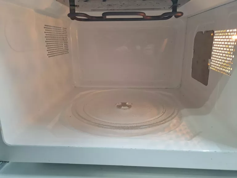 KUCHENKA MIKROFALOWA WOLNOSTOJĄCA WHIRLPOOL MWP 304 M GRILL 1050 W