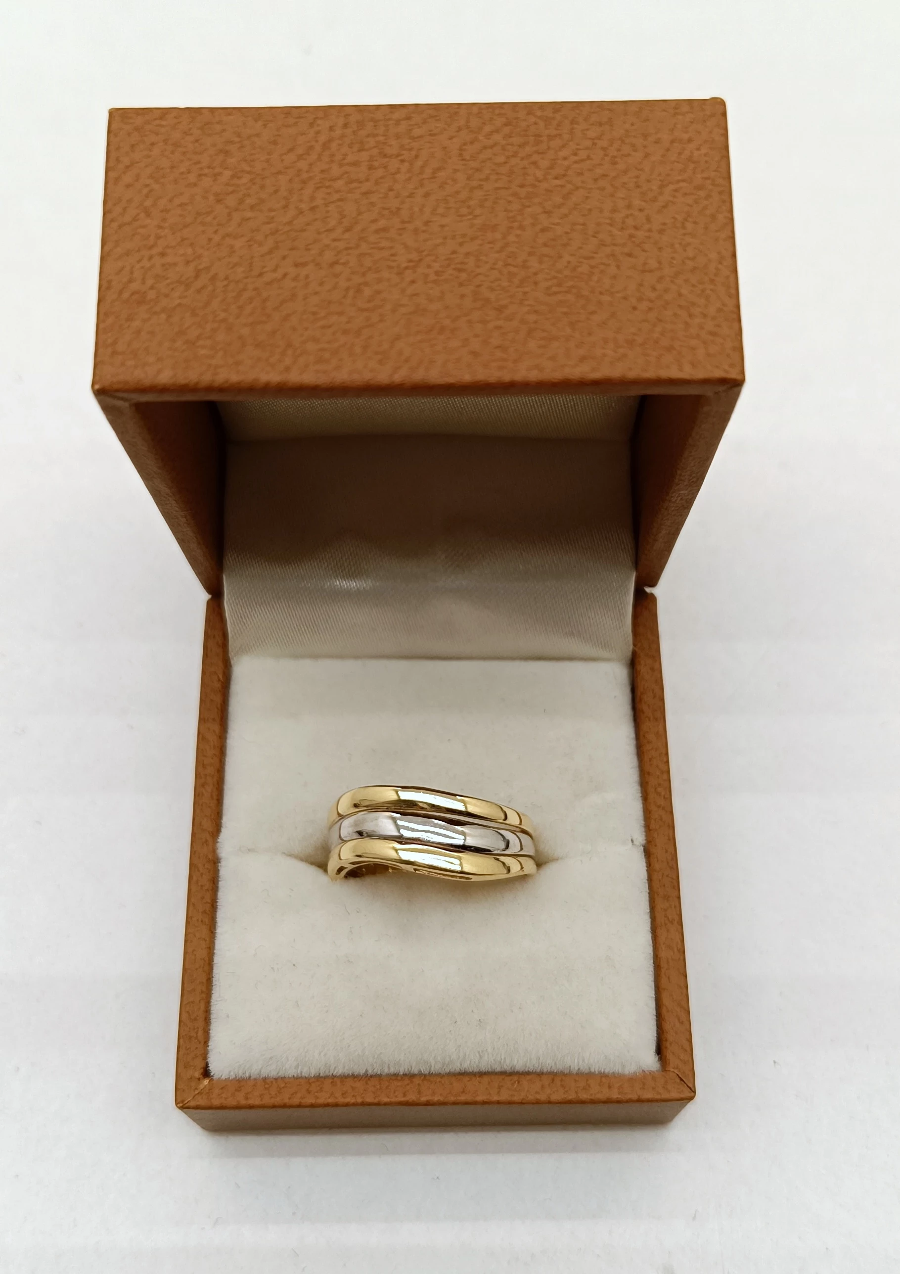 atrakcyjny-zloty-pierscionek-rozm-15-14k-krakowska-94-andrychow