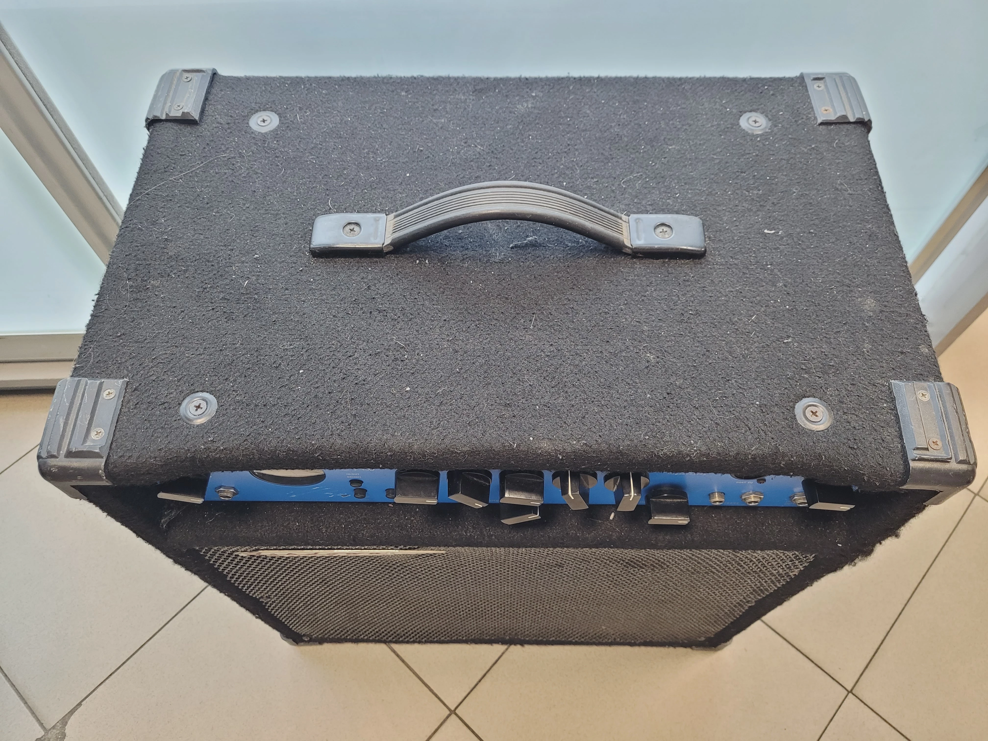 wzmacniacz-combo-gitarowy-ashdown-eb-15-180-evo-ii-marka-ashdown