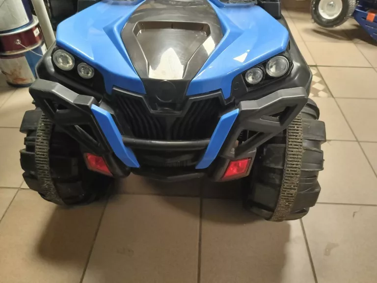 AUTO NA AKUMULATOR DLA DZIECI 4X4 PILOT ZASILACZ